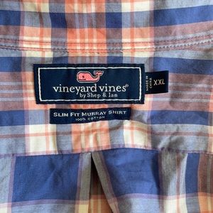 Vineyard vines button down plus and pink